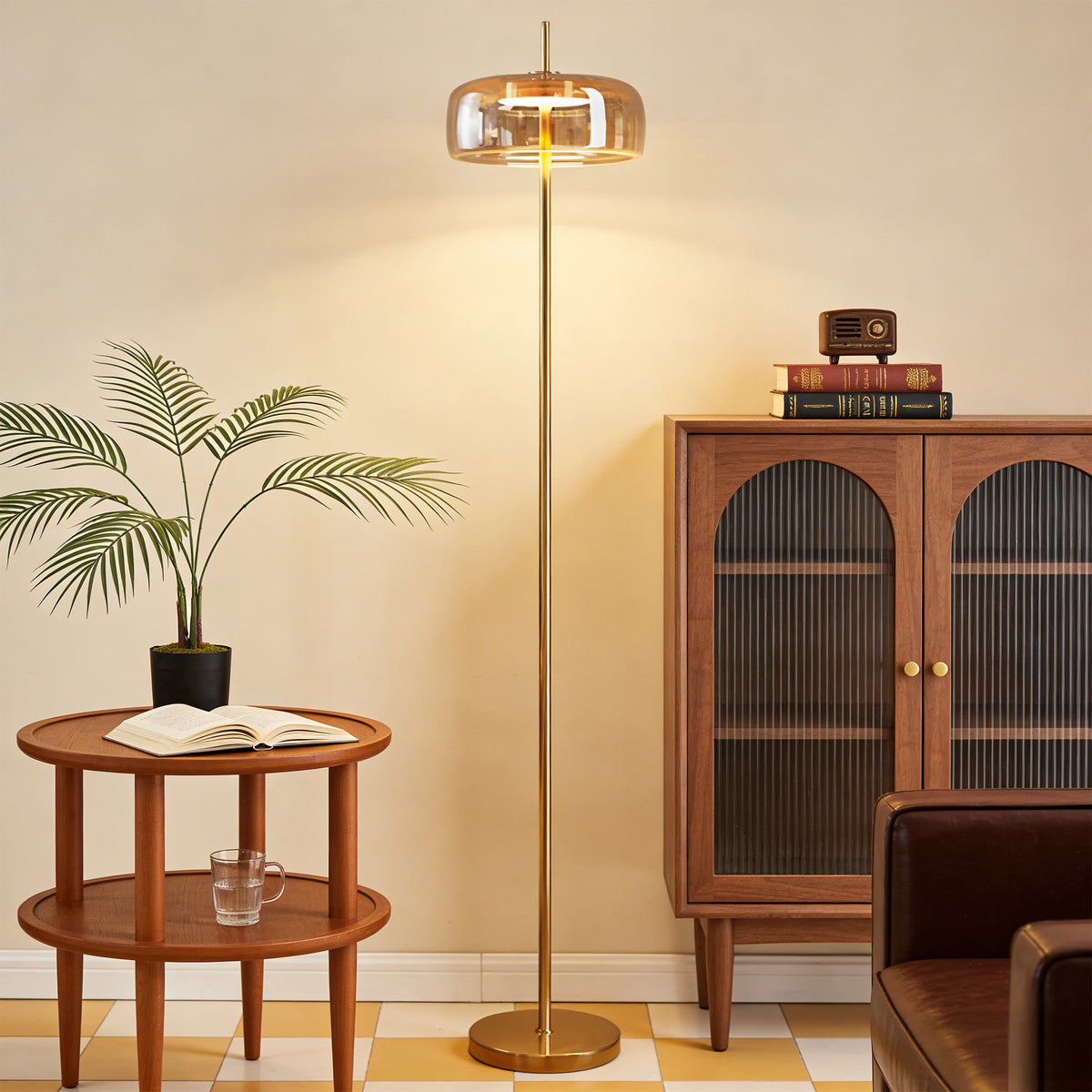 Modern Gold Floor Lamp with Amber Glass Shade – Standing Lamp for Living Room & Bedroom