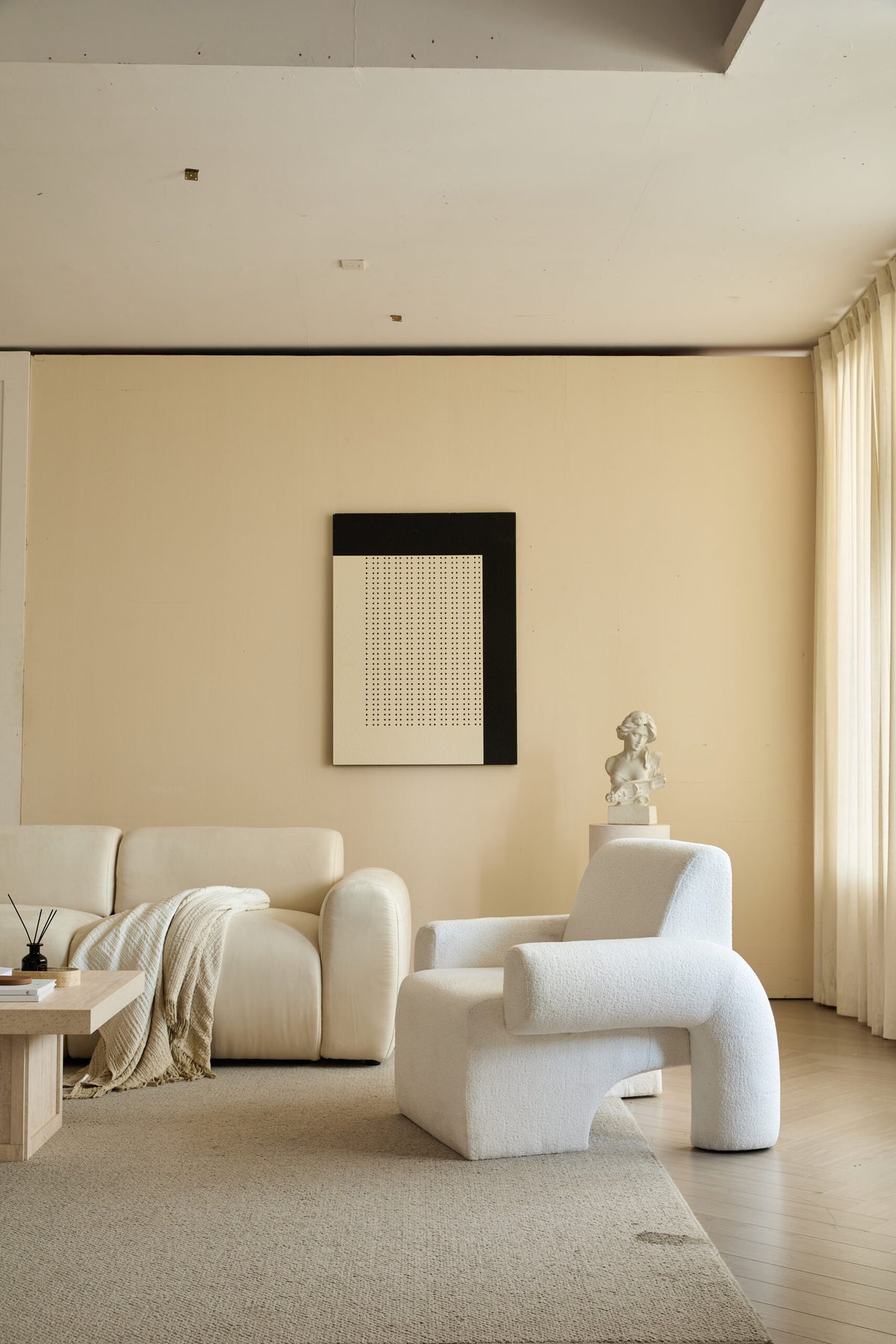 Modern Artistic Single Sofa Chair – White Sherpa Fabric, Creative Shape for Living Room & Leisure Area