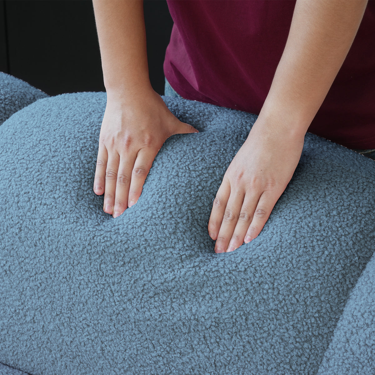 Cloud-Shaped Teddy Fleece Sofa – White Plush Fabric, Artistic Design for Living Room Light Luxury Leisure Area