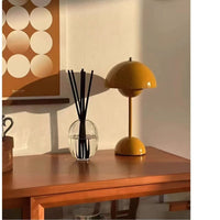 Petal Glow Portable Lamp