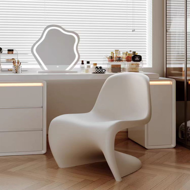Flow Form Chair