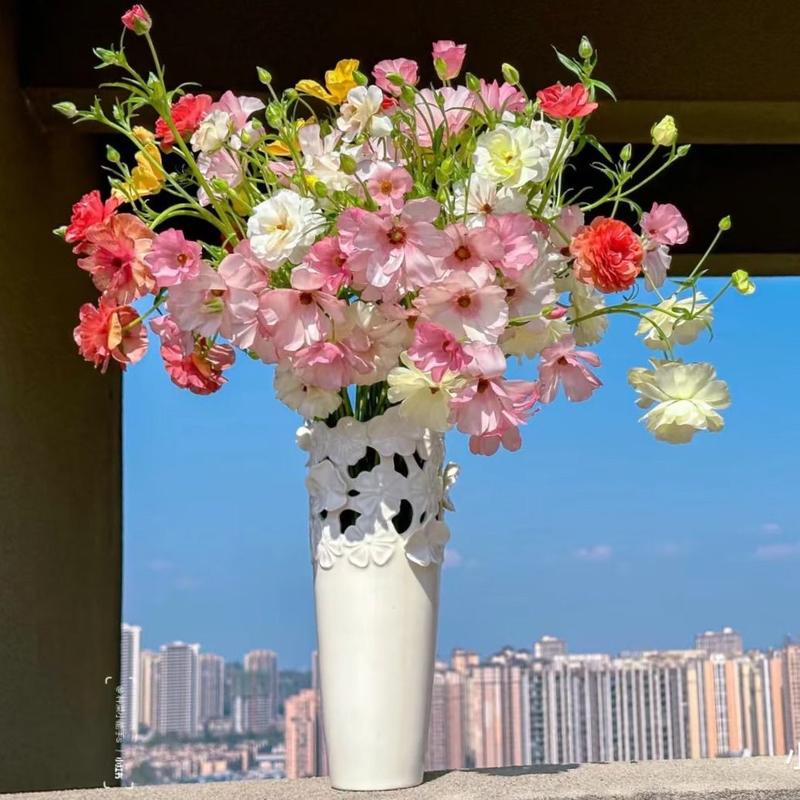 Petal Lace Ceramic Vase