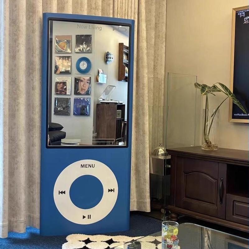 Retro Pod Mirror