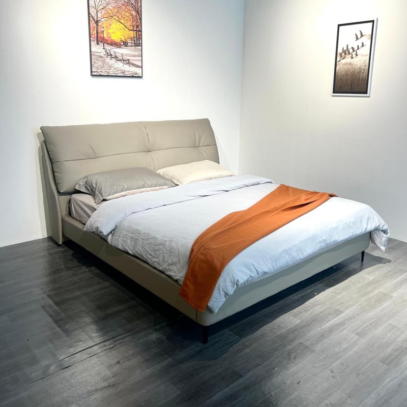 Urban Cloud Leather Bed#24