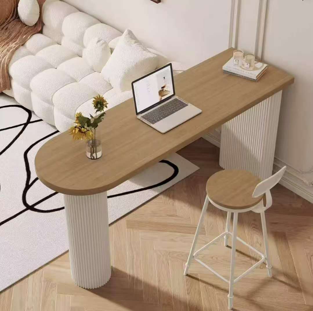 l Custom-Made Bar Tables