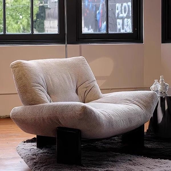 Single beanbag chair made of solid wood