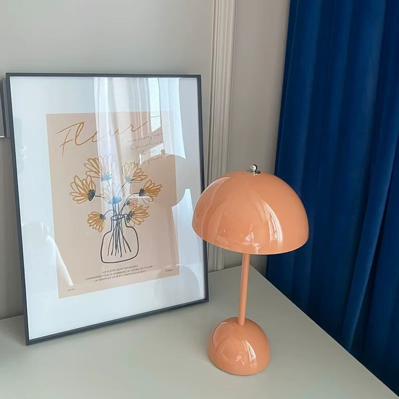 Petal Glow Portable Lamp