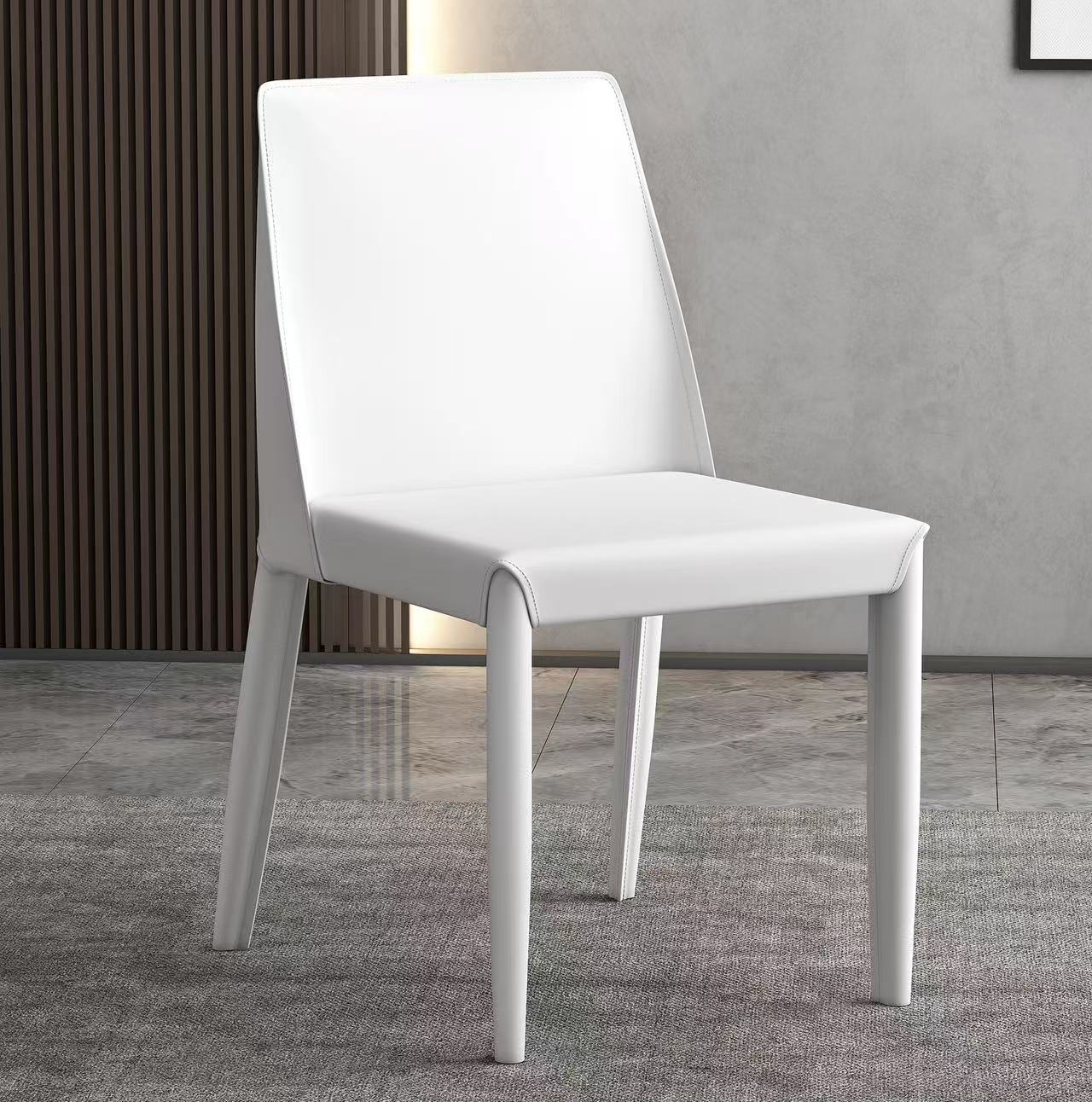 Saddle Luxe Dining Chair